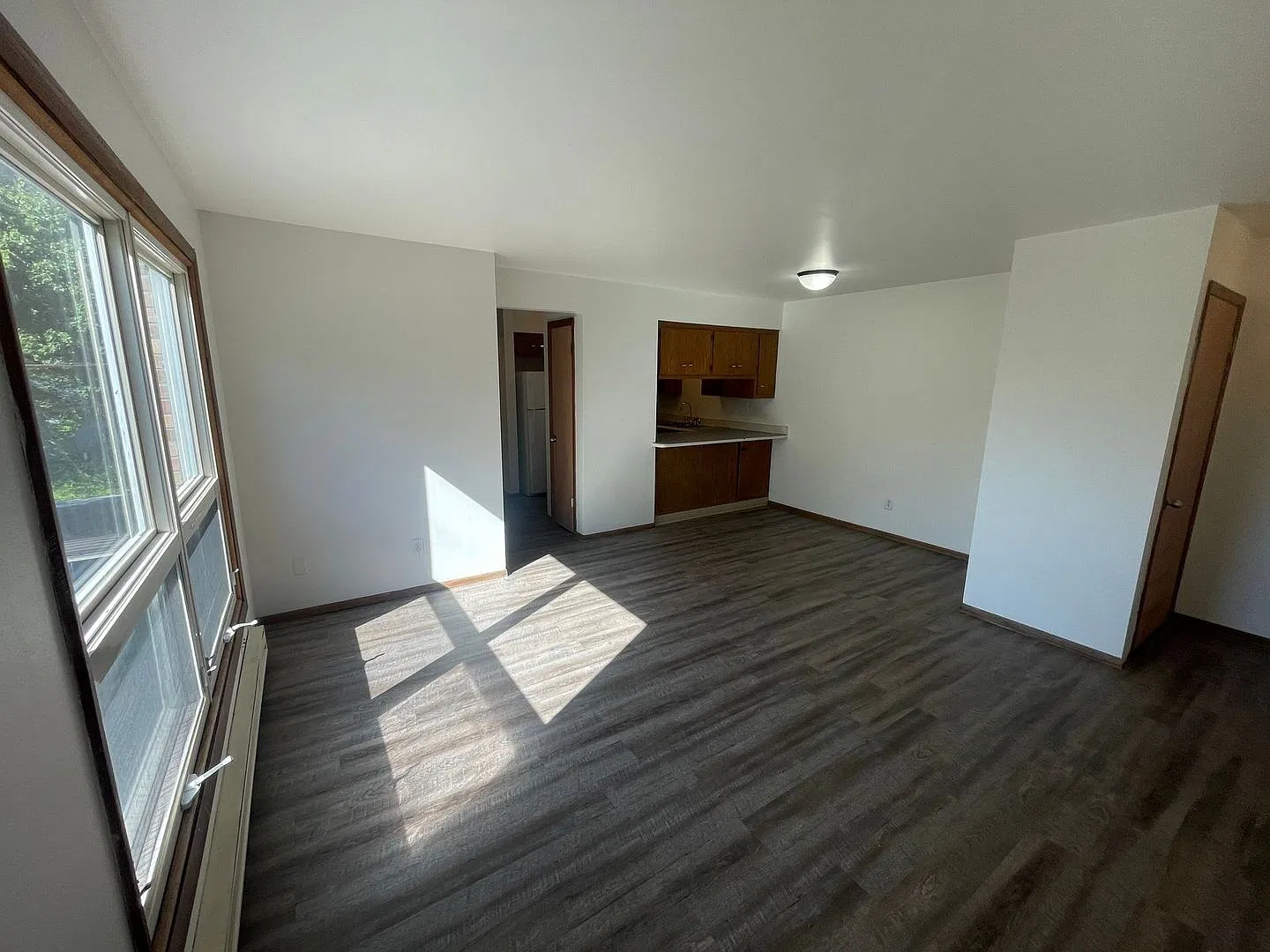 449 Dunbar Ave. 7 unit — Photo 2