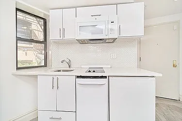 Rented by Living New York