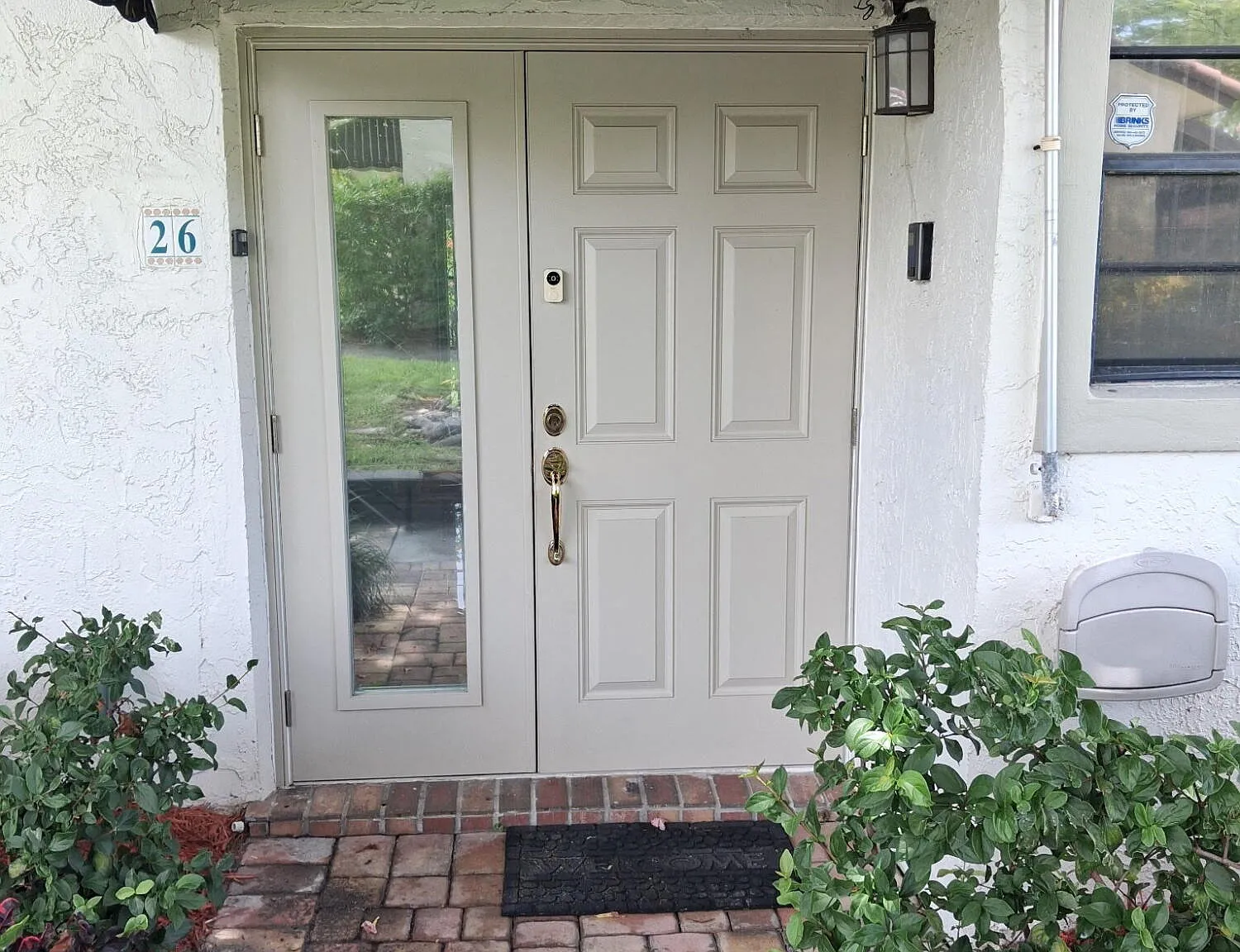 2 bed, 2.0 bath, 1054 sqft, $2,400 — Photo 1