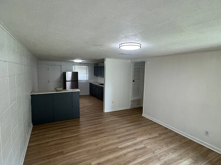 2412 N Phillips St #2412 — Photo 2