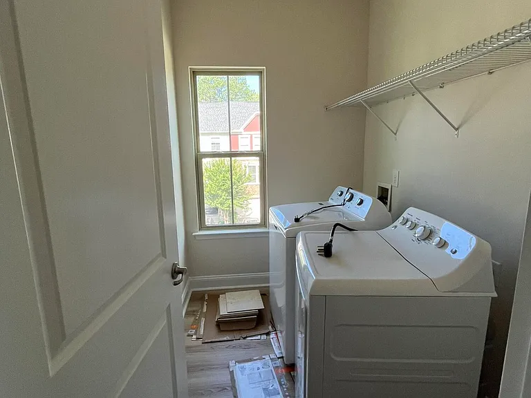 2128 Whitesmith Dr — Photo 22