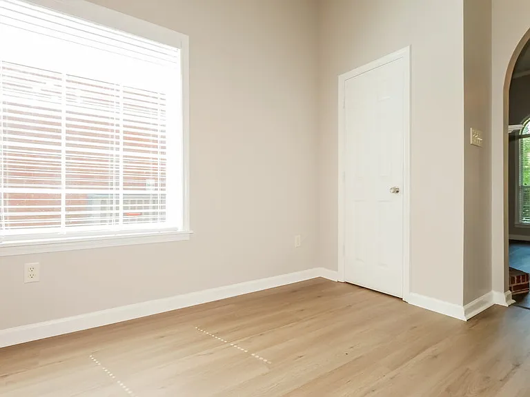 8701 Eagle View Dr — Photo 11