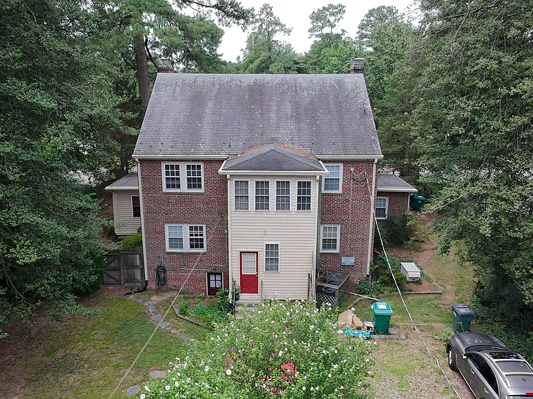 7218 Monument Ave — Photo 4