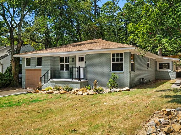 3rd image of 1700 Lilac Cir