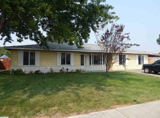 2512 W Grand Ronde Ave, Kennewick, WA 99336