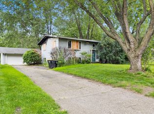 1067 Harrison St S, Shakopee, MN 55379