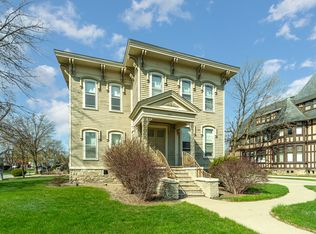 1201 Center Ave APT 2, Bay City, MI 48708