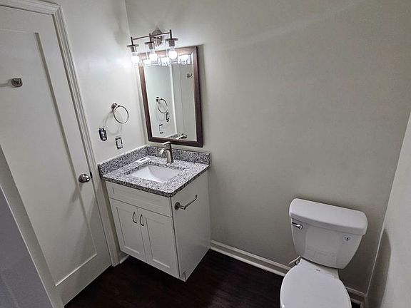 5th image of 411 Parkway Dr NE #105