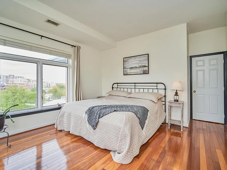 505 E Braddock Rd #702 — Photo 11