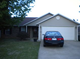 1352 N Caddo Ave, Fayetteville, AR 72704