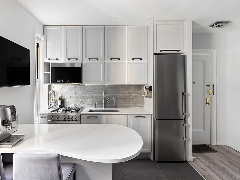 59 Pineapple St #3F — Photo 1