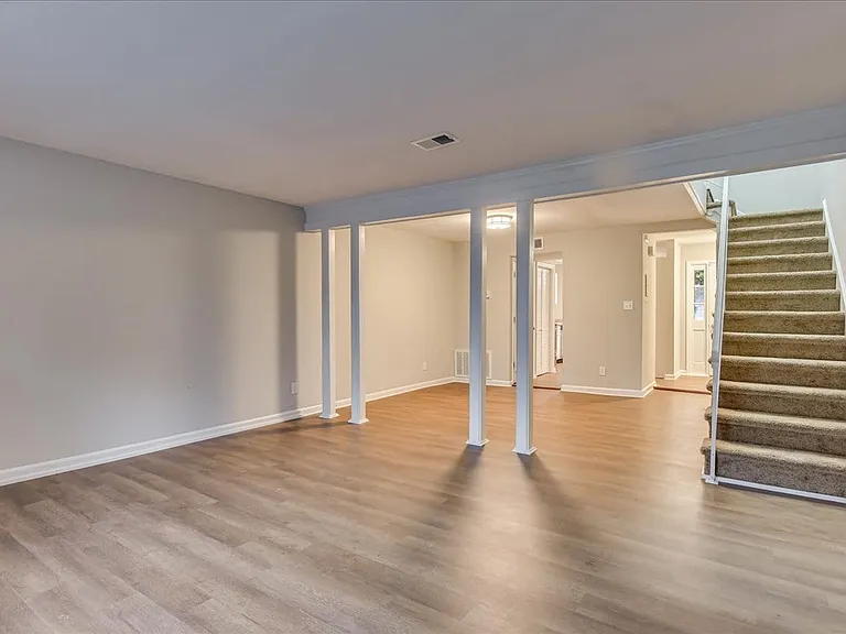 305 Telfair St — Photo 8
