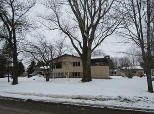 409 S Sunset Ave, Parkers Prairie, MN 56361