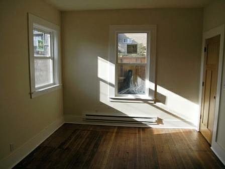1st image of 923 6th Ave N #A