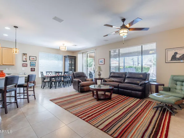 102 W RAVEN Drive, Chandler, AZ 85286