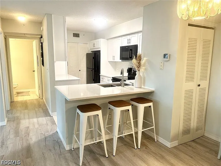 8940 Colonnades Ct E #725 — Photo 10