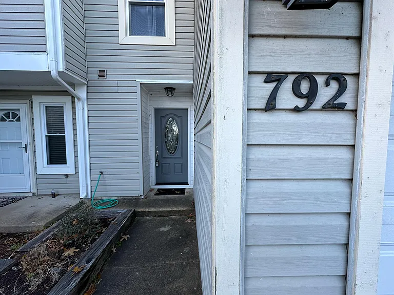 792 Quesnel Dr — Photo 2