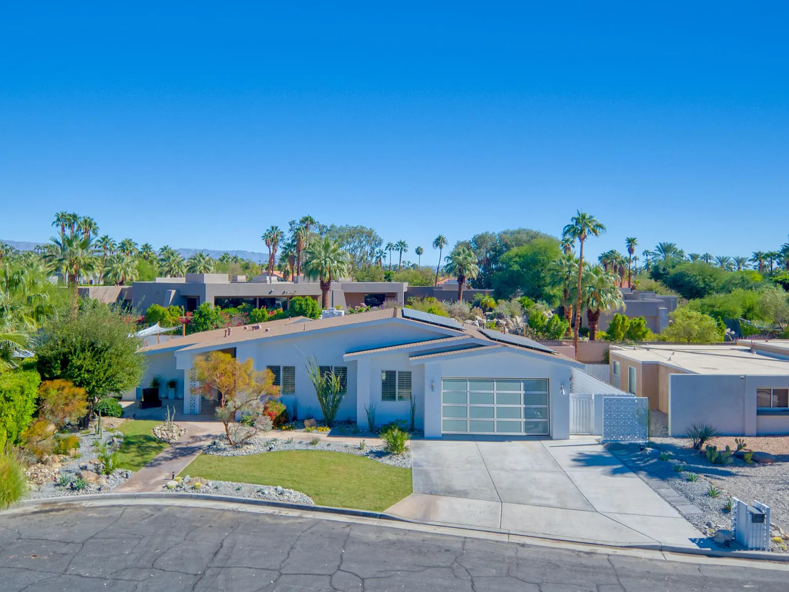 36422 Sandsal Cir — Photo 1