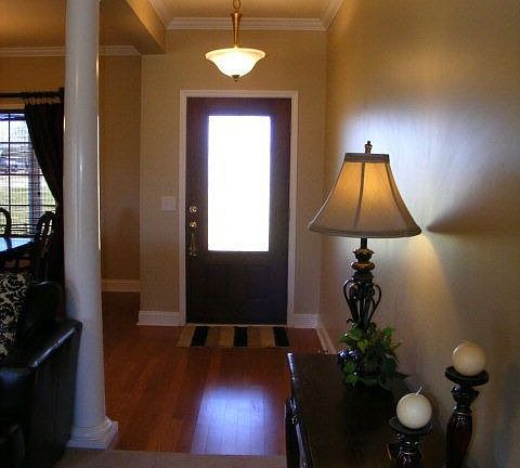 2nd image of 101 Crooked Creek Dr