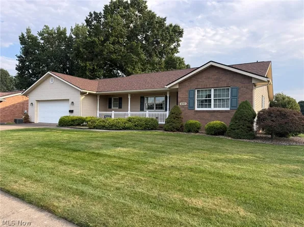 490 Ellen Ave SW, New Philadelphia, OH 44663
