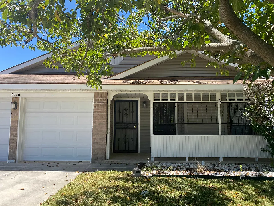 2110 Cascade Dr