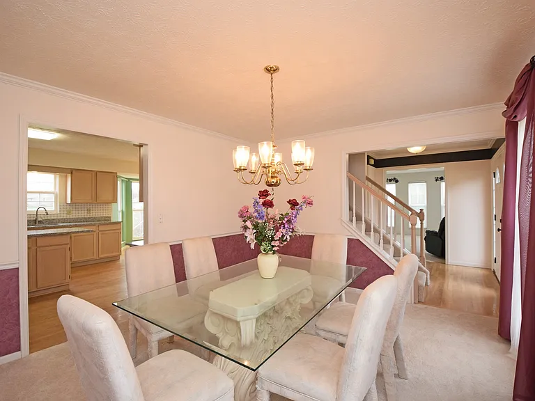 6169 Hillsdale Ln — Photo 4