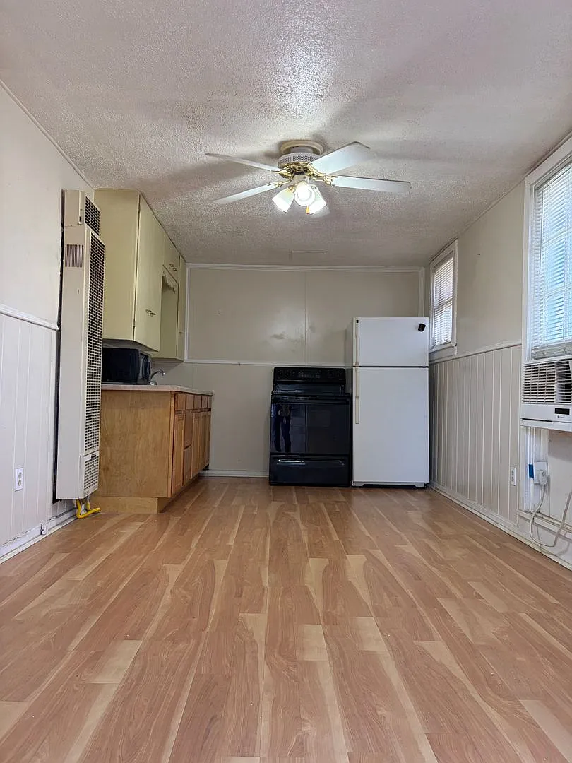 PM4 - 2429 31st St - TNT — Photo 3