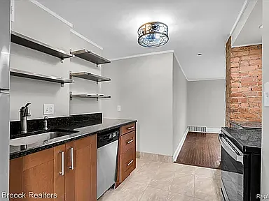 417 W Lincoln Ave #2 — Photo 7