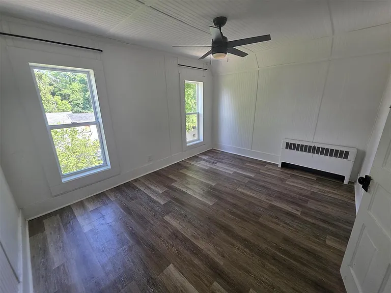 421 Monroe St #2 — Photo 3