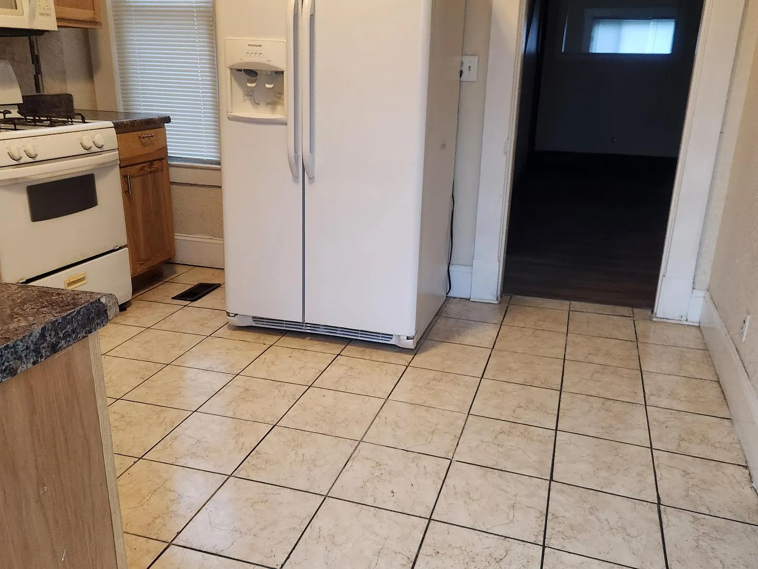 3 bed, 1446 sqft, $1,300 — Photo 4