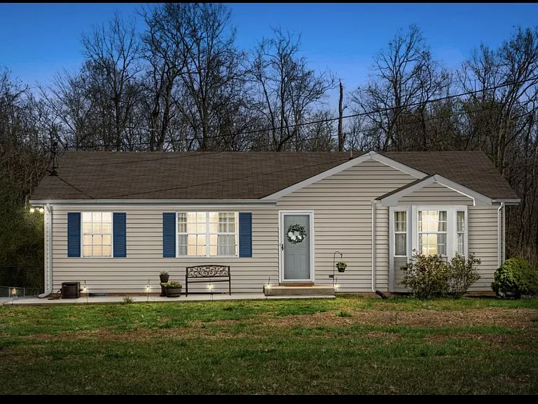 2469 Whitfield Rd — Photo 4
