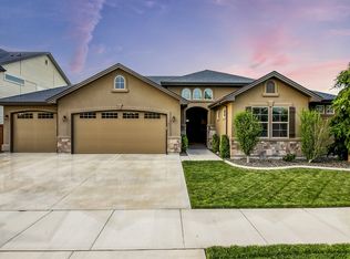 302 W Broderick Dr, Meridian, ID 83646