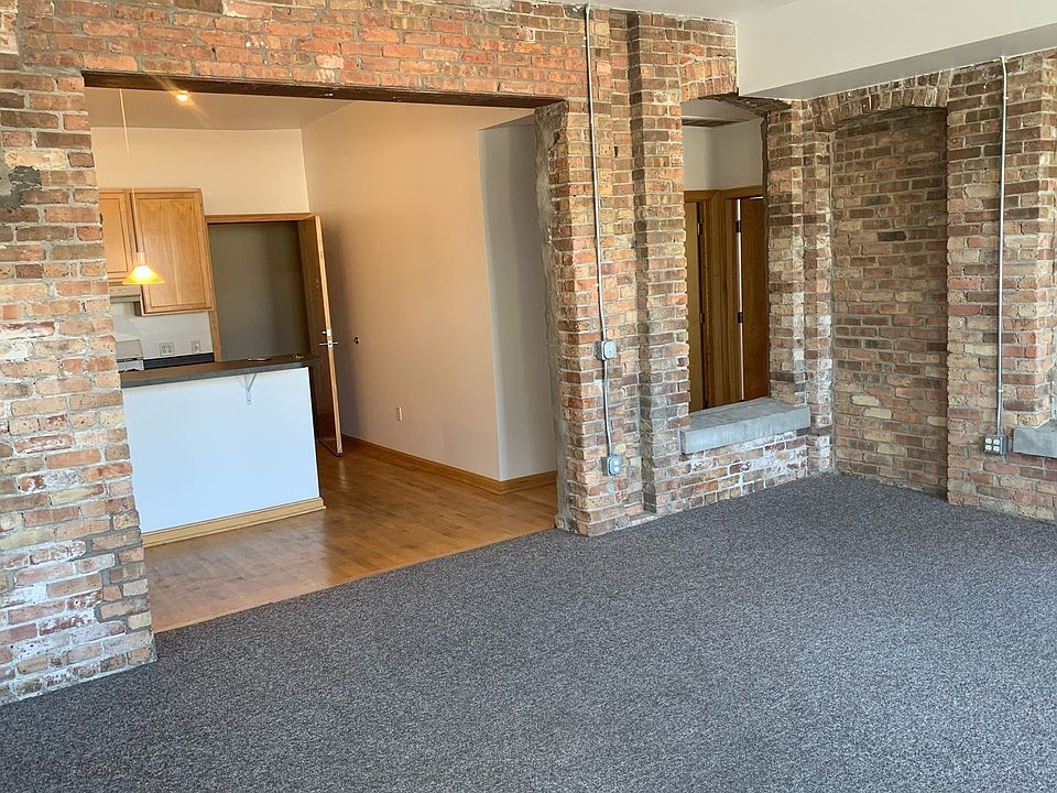 1st image of 624 E Ogden Ave APT 202