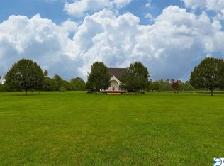 1444 Elkwood Section Rd, Hazel Green, AL 35750