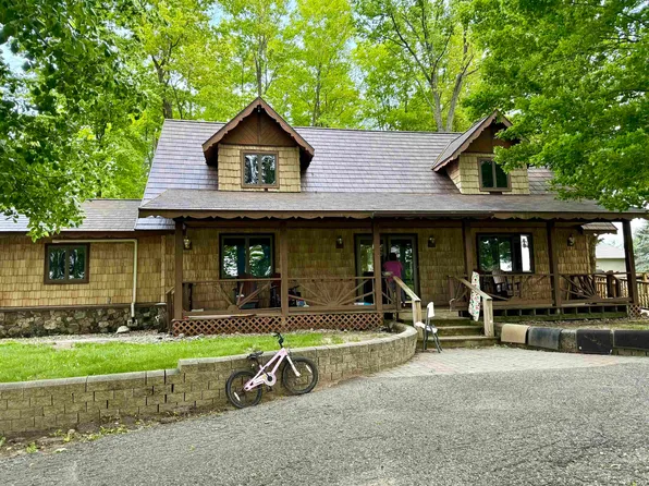 670 E Rose City Rd, Rose City, MI 48654