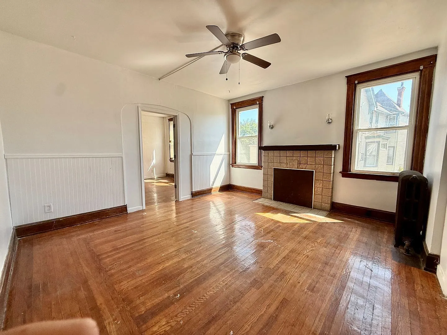 2 bed, 1.0 bath, $1,125 — Photo 3