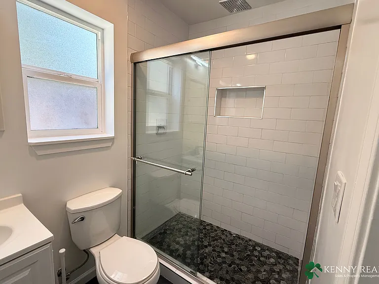 119 Franklin Ave — Photo 13