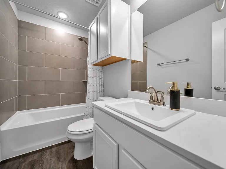 2817 Bellflower Dr — Photo 11