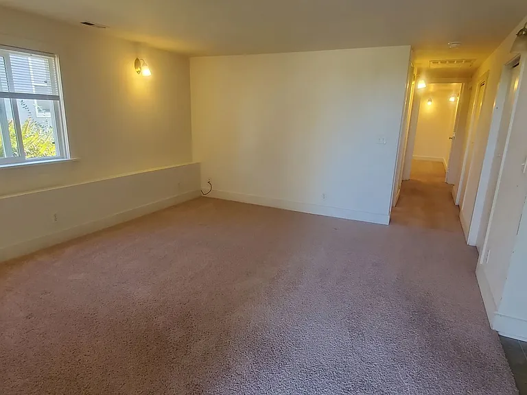 1111 High St — Photo 3