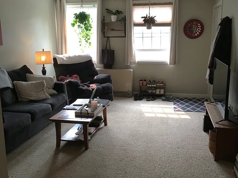 2 N Franklin St #4 — Photo 1