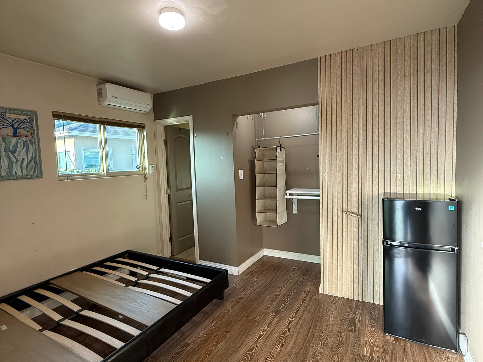1 bed, 200 sqft, $900 — Photo 2