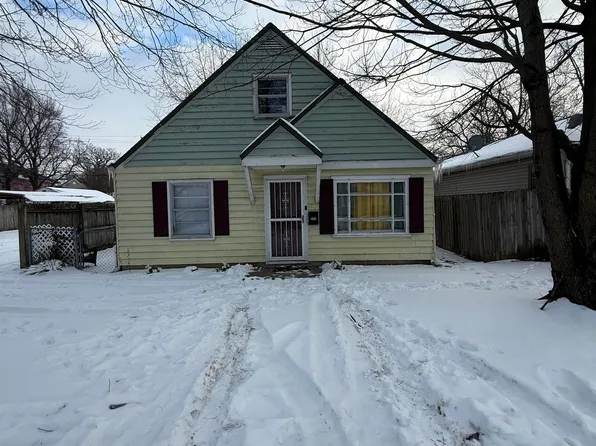 810 McKinnie Ave, Fort Wayne, IN 46806