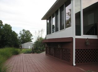 831 Harmony Rd, New Harmony, IN 47631