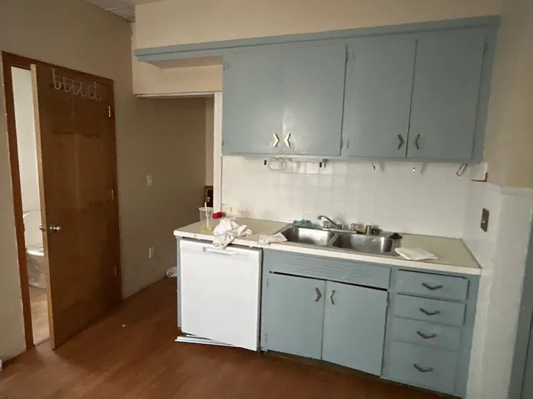415 Amherst Ave — Photo 12