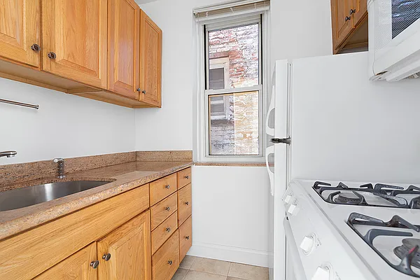 Sold by Corcoran | media 18