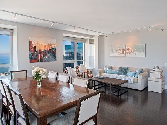 Living Room / Dining Room