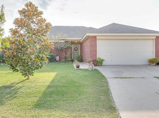 1005 Morgan Dr, Burleson, TX 76028