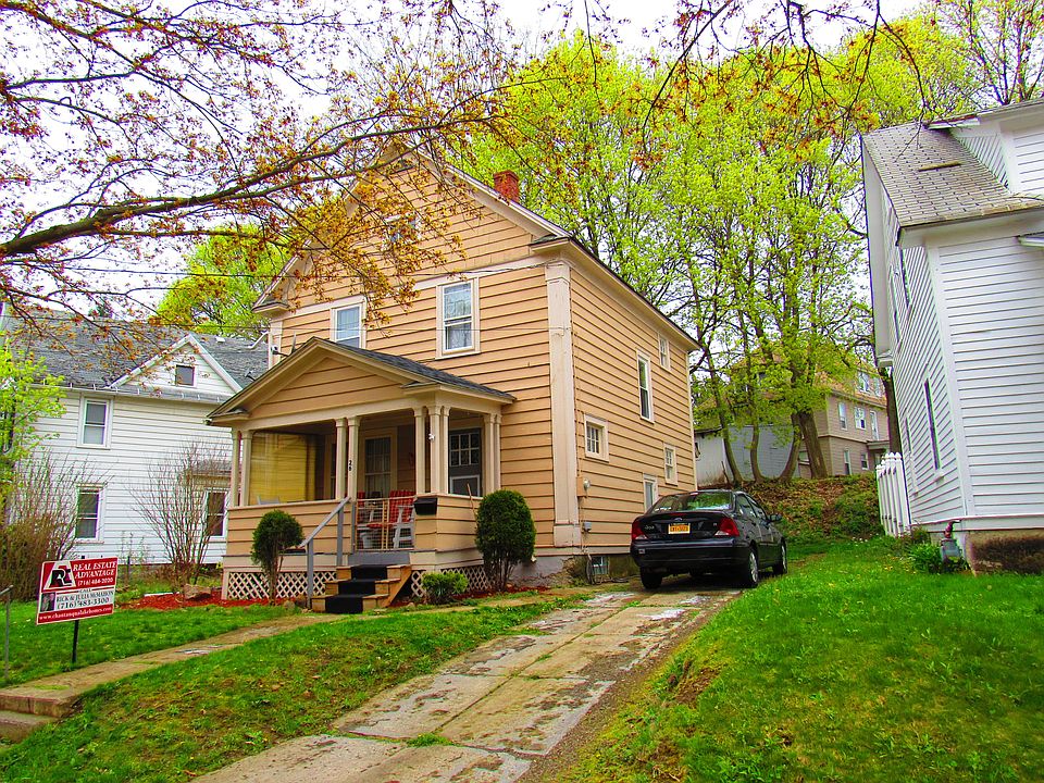 2nd image of 26 Adams St