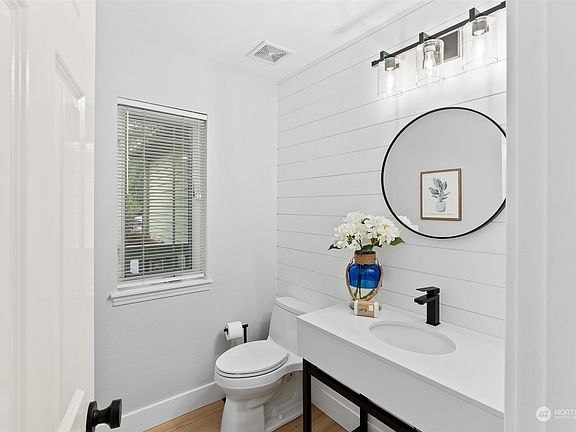 4th image of 9441 NE Coral Court