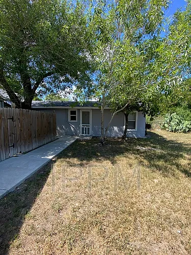 902 N D St #A Photo 1